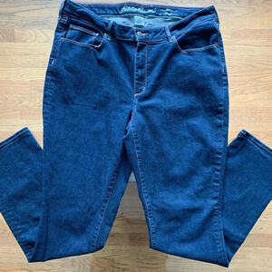 EDDIE BAUER Curvy Straight Leg Denim Jeans